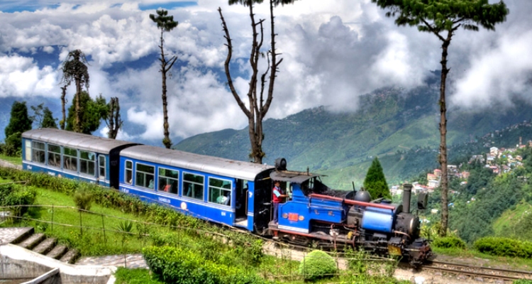 Learn About Train Travel in India very Carefully