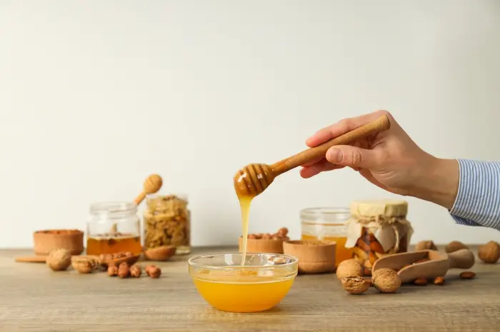 How to Make a Honey Mask with a Variety of Natural Ingredients for Healthy Skin